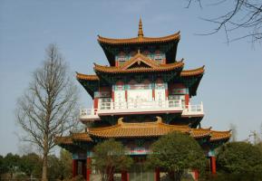 Wangcheng Park Pavilion in Luoyang